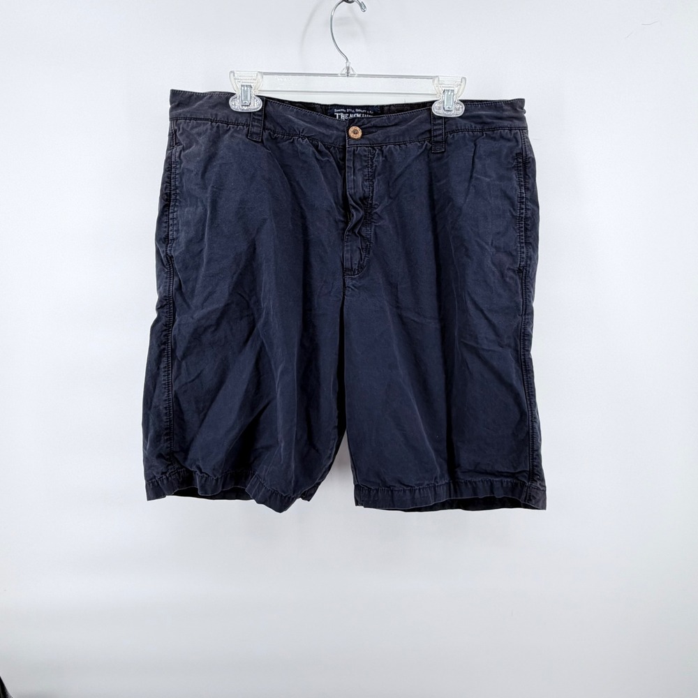 The New Ivy Brand Mens Size 38 Flat Front Chino Shorts Dark Navy Blue Cotton